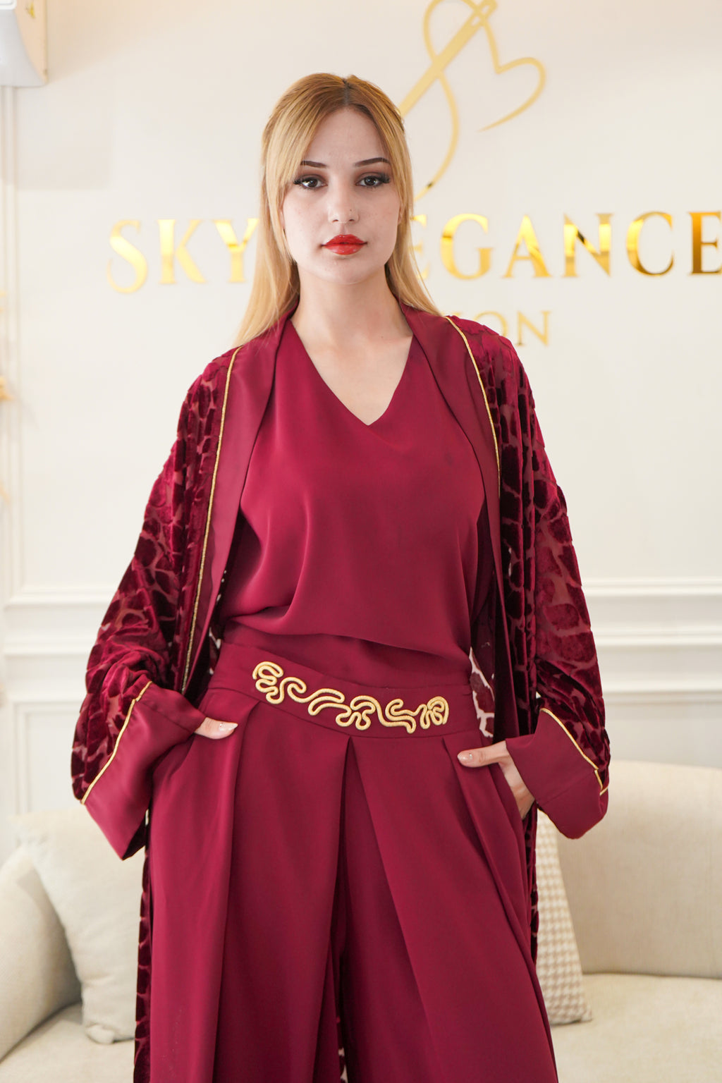 Caftan Bordeaux Royal – Sky Élégance Création